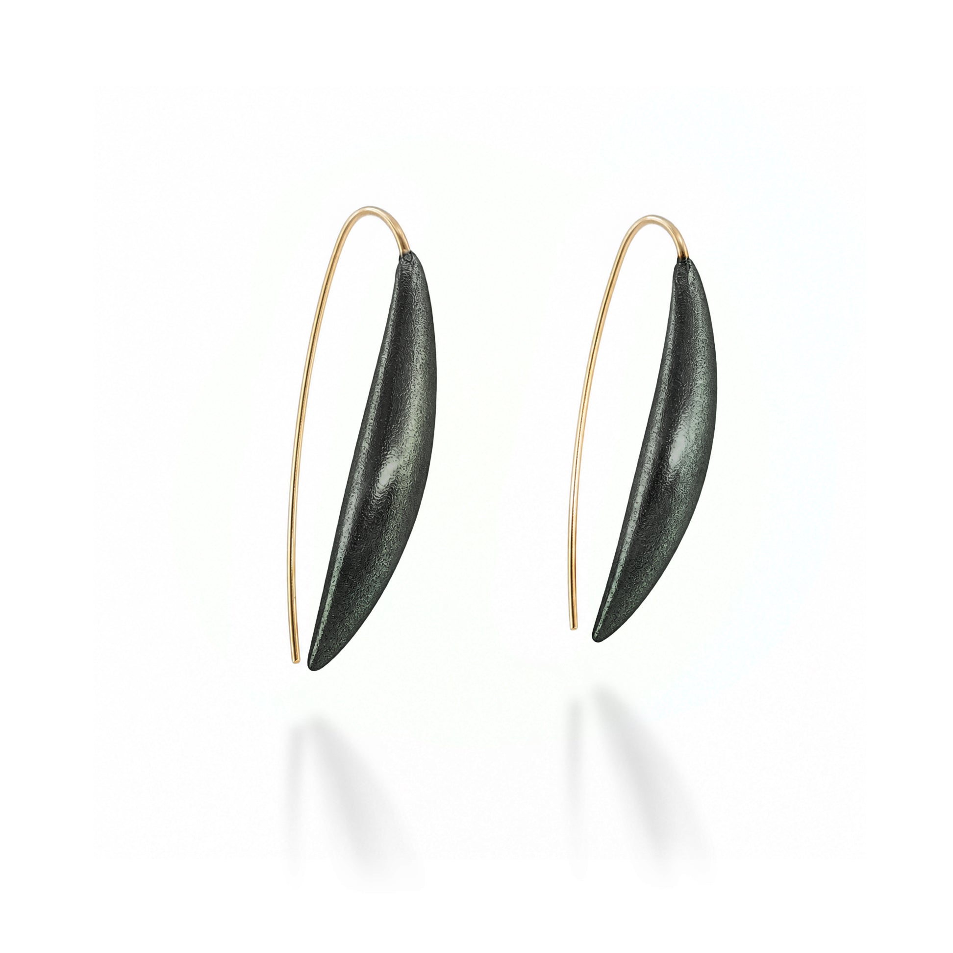 Crescent Pod Earrings XS