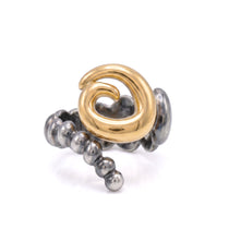 Left three-quarter view of Arabesque Ring in oxidized sterling silver and 18K gold
