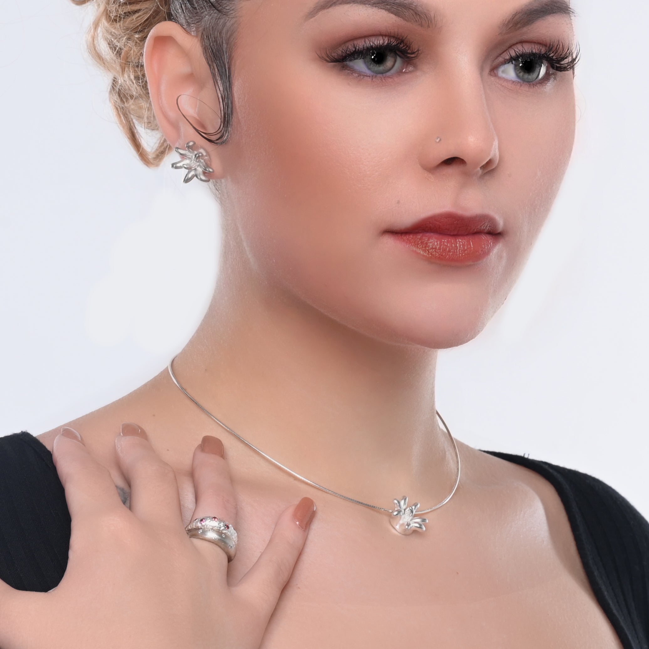 Tini puff set close up